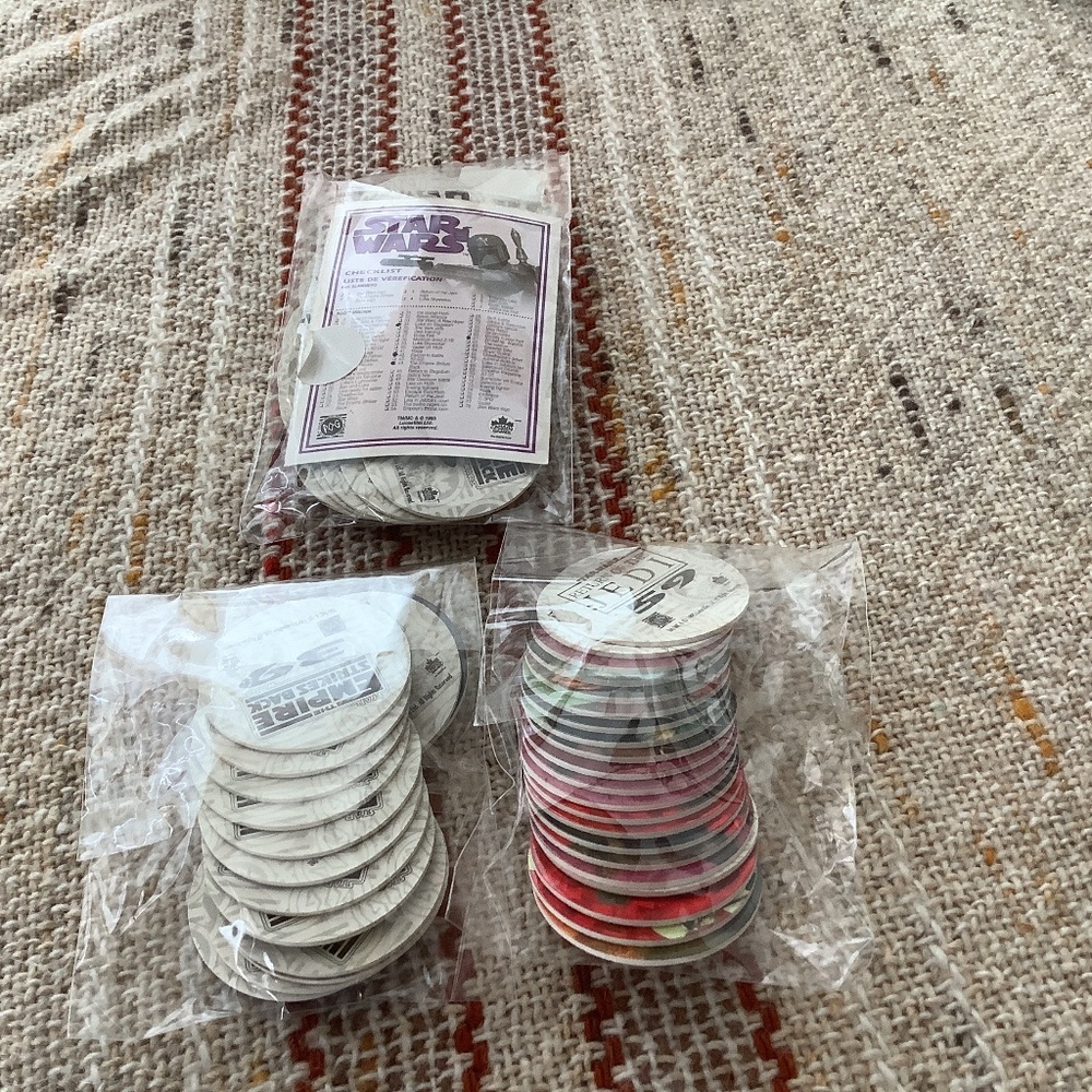 Star Wars, Return of the Jedi, Empire Strikes Back POGS (over 50 in tota…